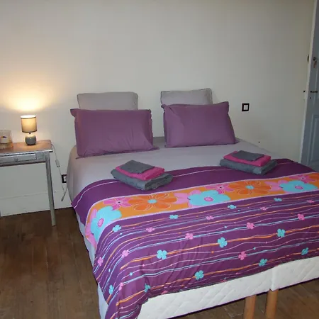 Au Bois De La Grave Pensión