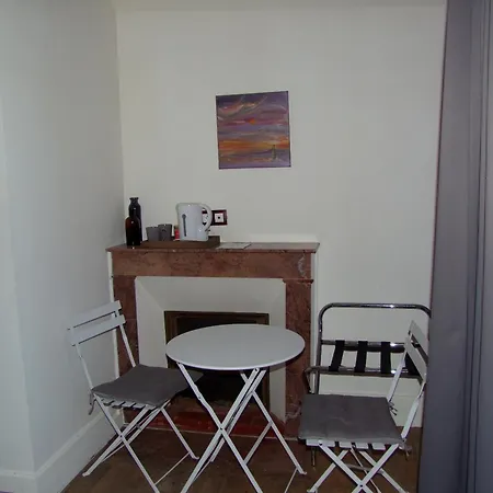 Au Bois De La Grave Pensión Luzech