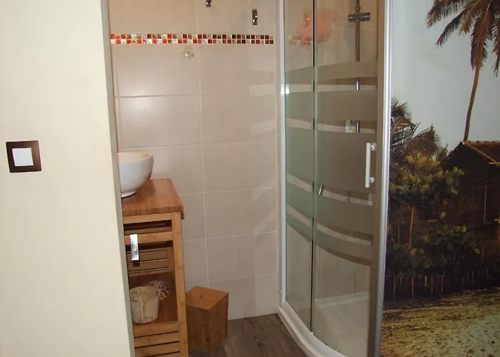 Au Bois De La Grave 3*