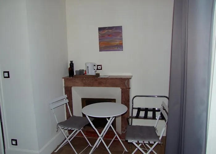 Au Bois De La Grave Pensionat Luzech